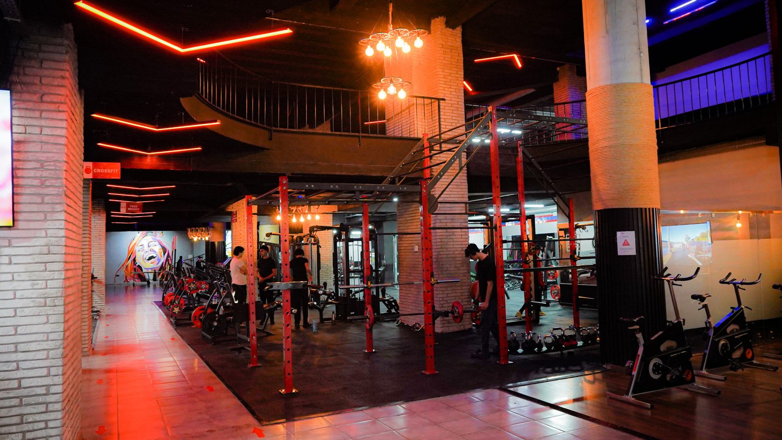 jimmys center8